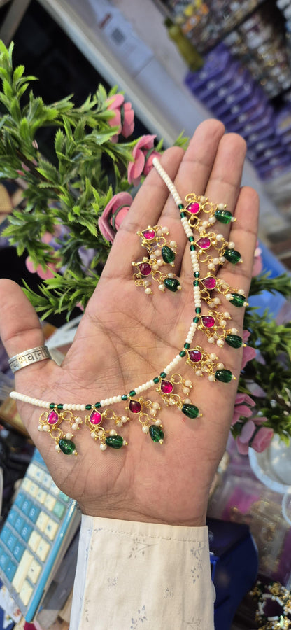 Passi Kundan Necklace and Earrings Set