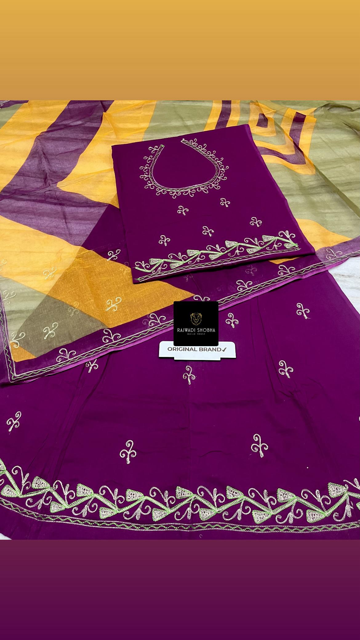 Lehnga beautiful mini zari + dhaga border +upper bunti work  Kurti gala baaju complete work ✅   Odhna sarbti pot sheded colour matching  with for side border work
